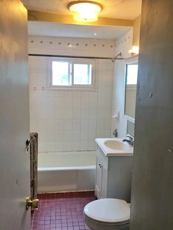 2 bed, 1 bath apartment for rent at 265 Hyde Park Ave Unit 3L, Jamaica Plain — photo 9 of 11