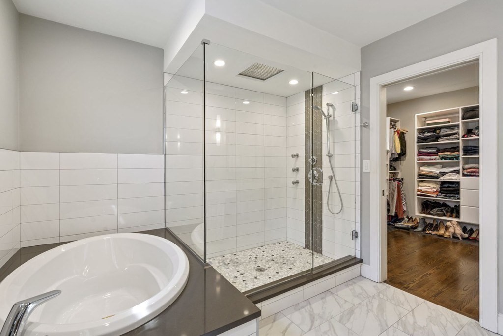 5 bed, 4+ bath apartment for rent at 265 Jackson St, Newton — photo 30 of 38