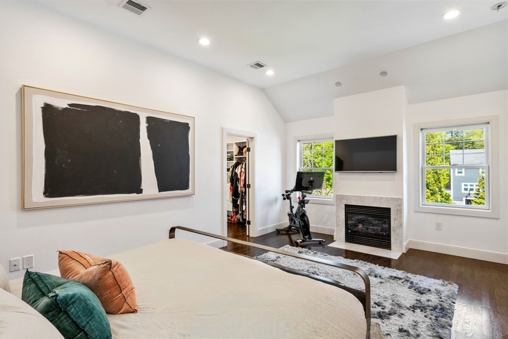 5 bed, 4+ bath apartment for rent at 265 Jackson St, Newton — photo 26 of 38