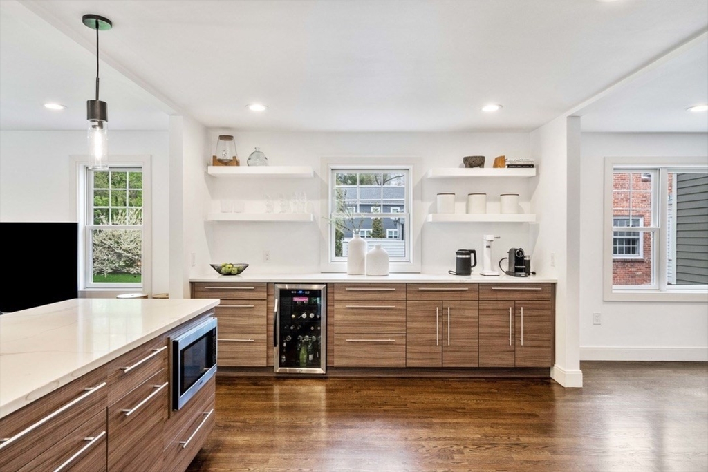 5 bed, 4+ bath apartment for rent at 265 Jackson St, Newton — photo 6 of 38