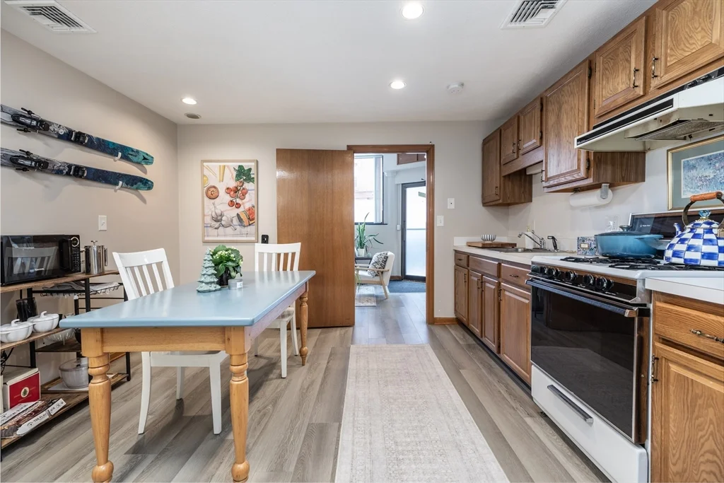 1 bed, 1 bath apartment for rent at 263-265 North St Unit A, North End — photo 8 of 17