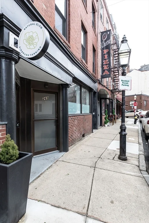 1 bed, 1 bath apartment for rent at 263-265 North St Unit A, North End — photo 16 of 17