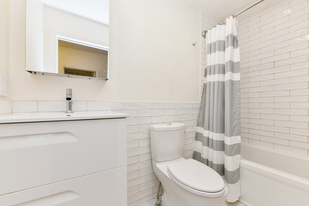 2 bed, 1 bath apartment for rent at 265 Silver St Unit 2, South Boston — photo 10 of 11