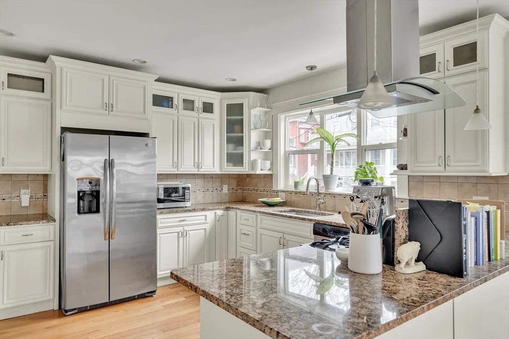 2 bed, 1 bath apartment for rent at 266 Belmont St Unit 1, Watertown — photo 9 of 25