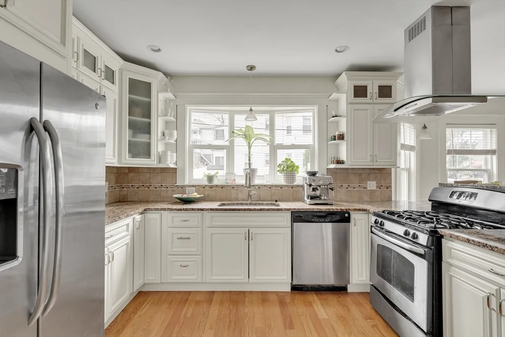 2 bed, 1 bath apartment for rent at 266 Belmont St Unit 1, Watertown — photo 13 of 25