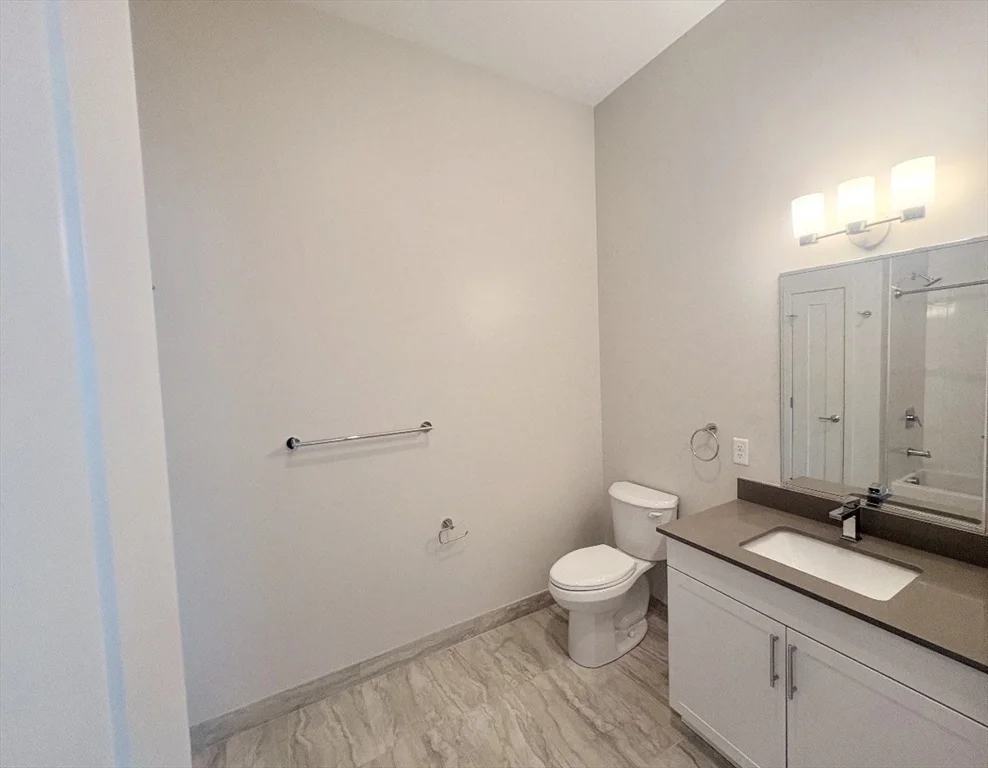 2 bed, 1 bath apartment for rent at 266 Canal St Unit 1215, Glenwood — photo 8 of 29