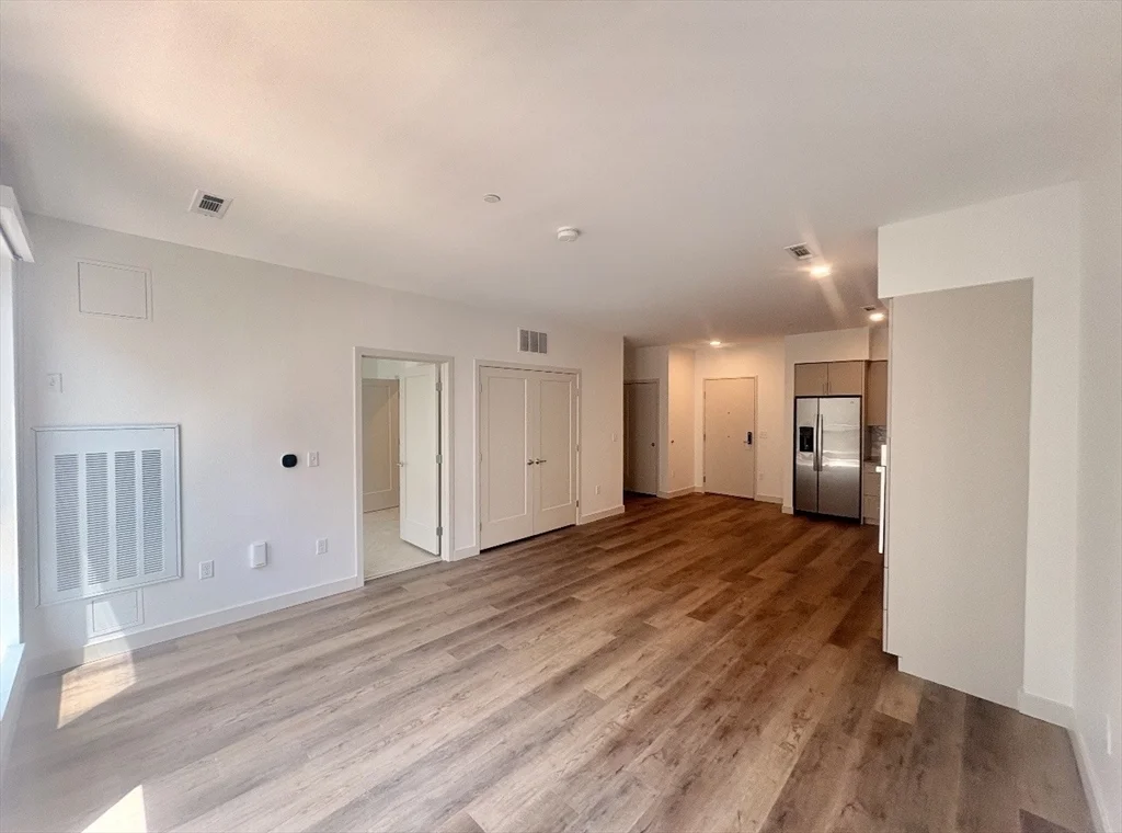 1 bed, 1 bath apartment for rent at 266 Canal St Unit 2310, Glenwood — photo 2 of 21