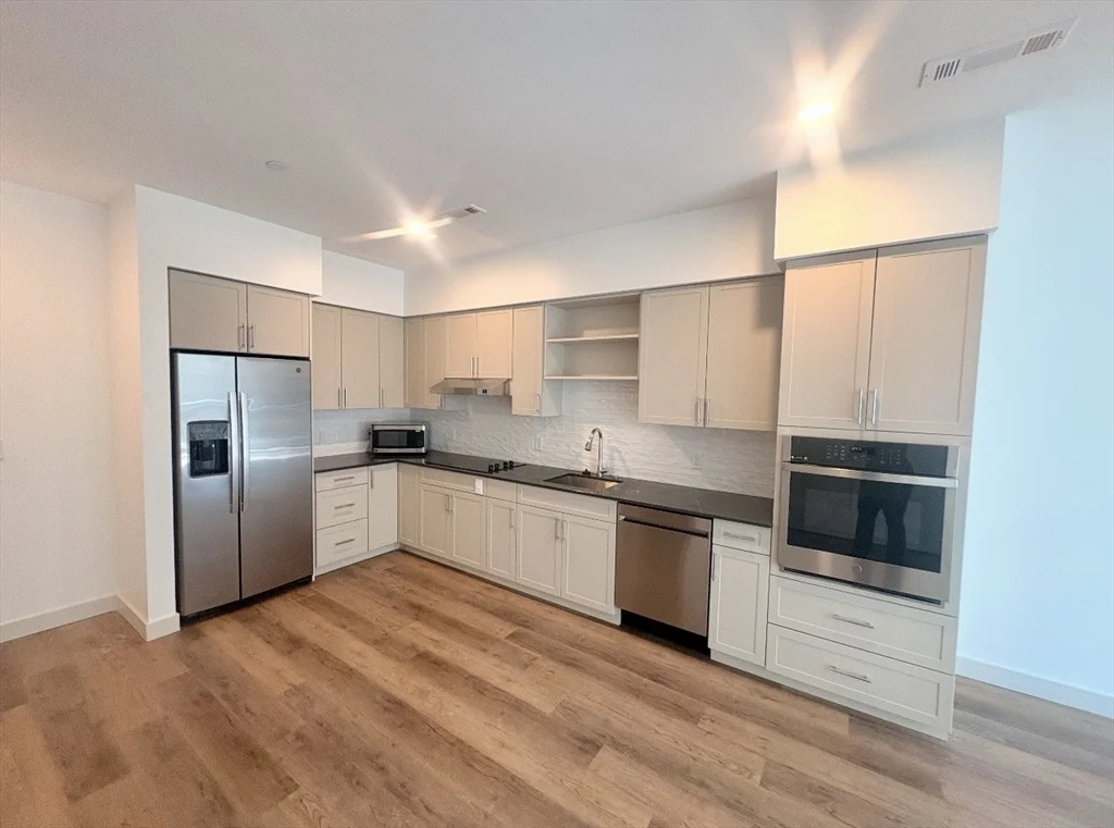 1 bed, 1 bath apartment for rent at 266 Canal St Unit 2310, Glenwood — photo 1 of 21