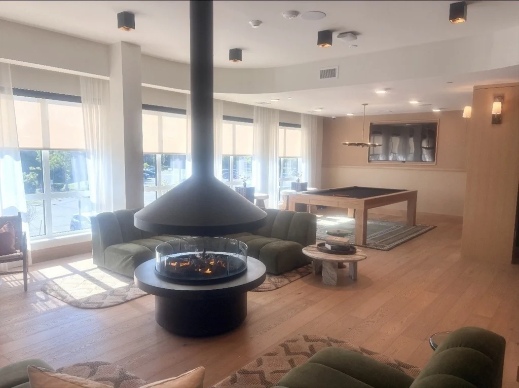 1 bed, 1 bath apartment for rent at 266 Canal St Unit 4404, Glenwood — photo 12 of 23