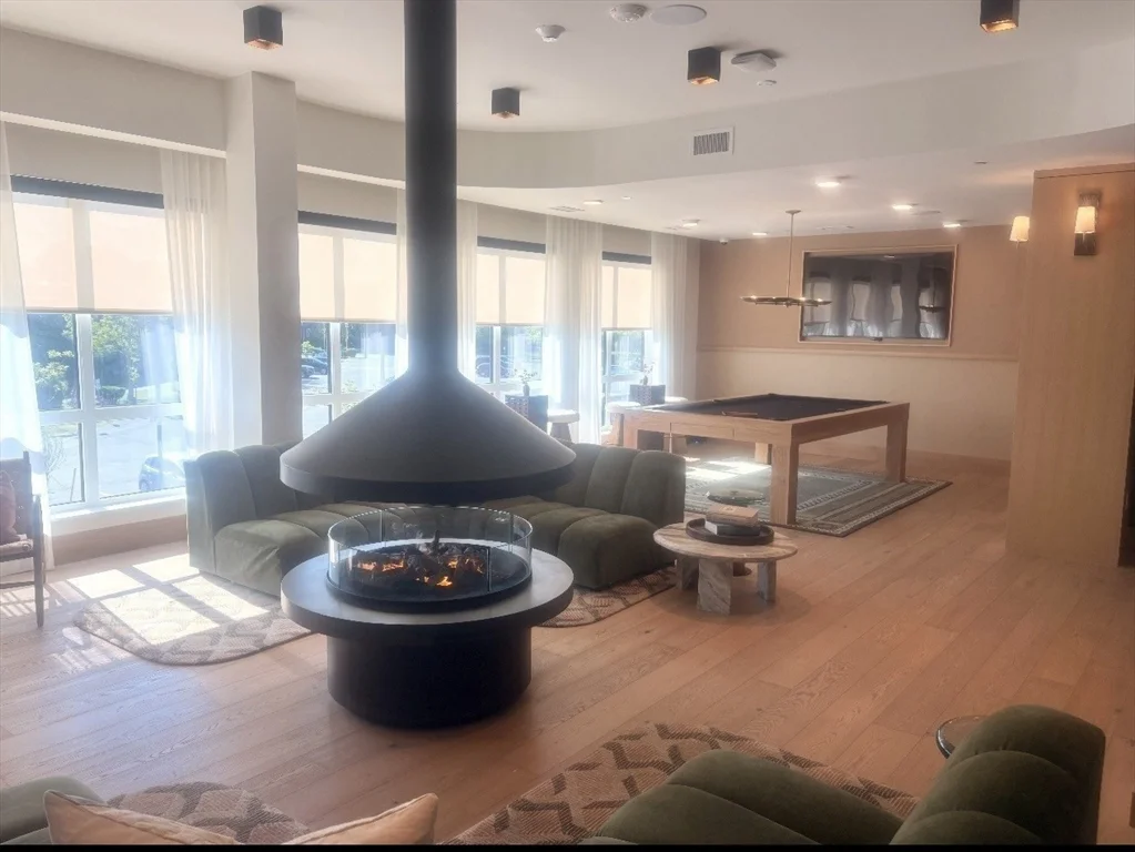 Studio bed, 1 bath apartment for rent at 266 Canal St Unit 5511, Glenwood — photo 7 of 18