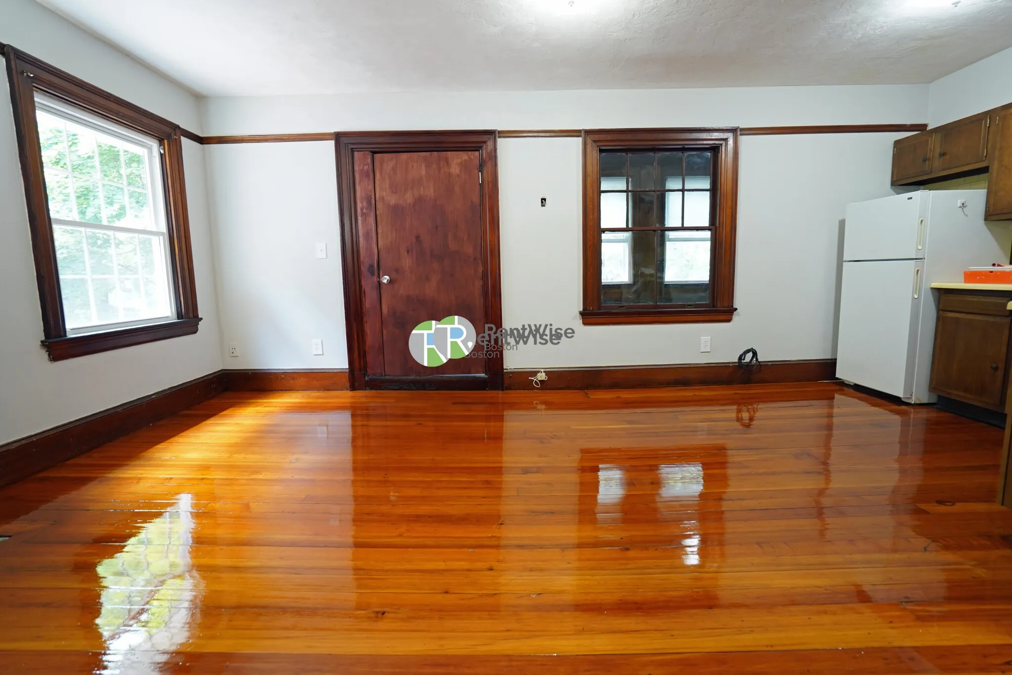 Studio bed, 1 bath apartment for rent at 266 Chestnut Hill Ave Unit 4, Brighton — photo 2 of 15