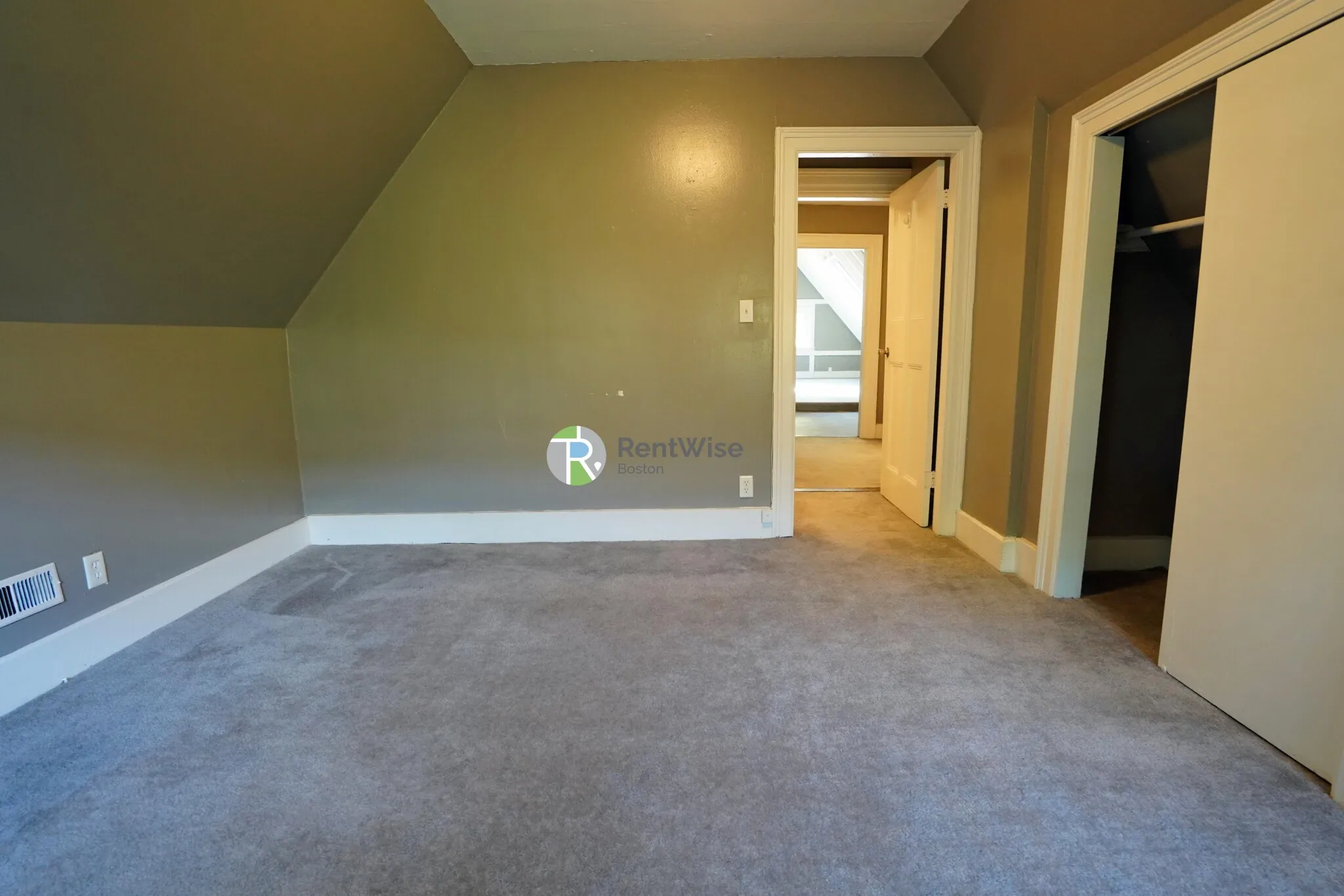3 bed, 2 bath apartment for rent at 266 Chestnut Hill Ave Unit 6, Brighton — photo 20 of 25