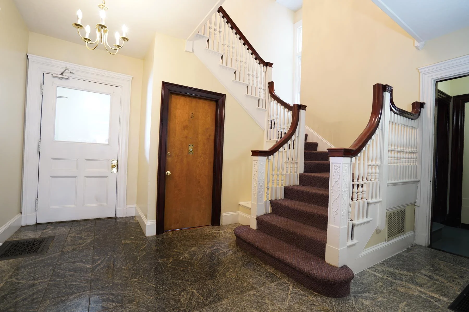 3 bed, 2 bath apartment for rent at 266 Chestnut Hill Ave Unit 6, Brighton — photo 24 of 25