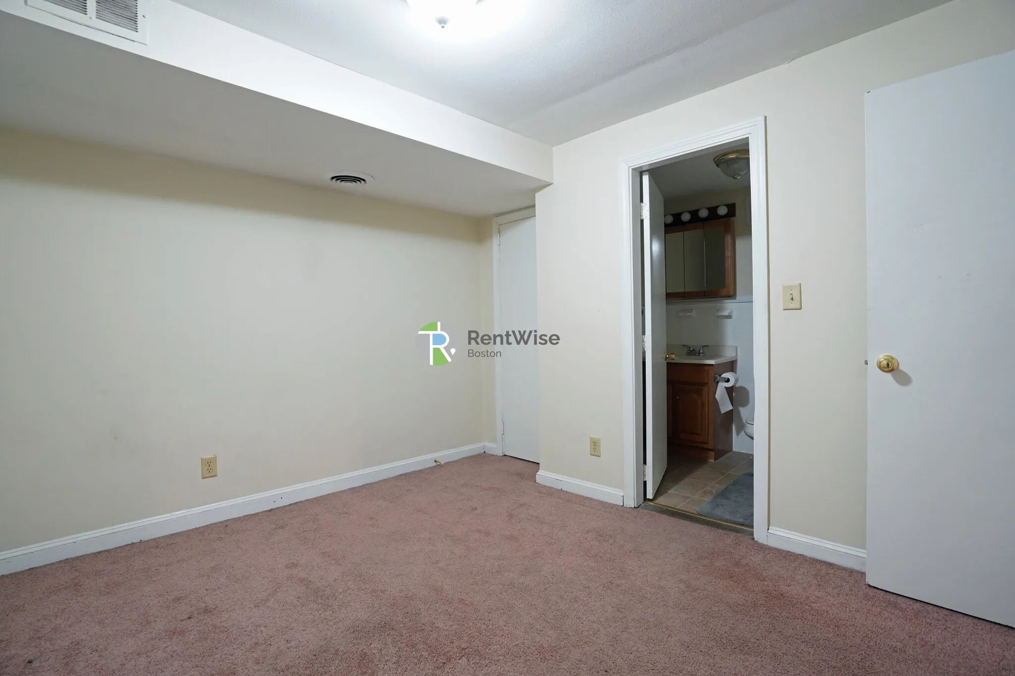 1 bed, 1 bath apartment for rent at 266 Chestnut Hill Ave Unit A, Brighton — photo 8 of 16