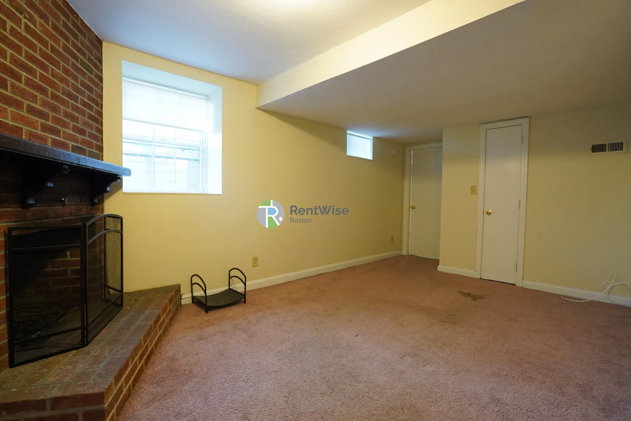1 bed, 1 bath apartment for rent at 266 Chestnut Hill Ave Unit A, Brighton