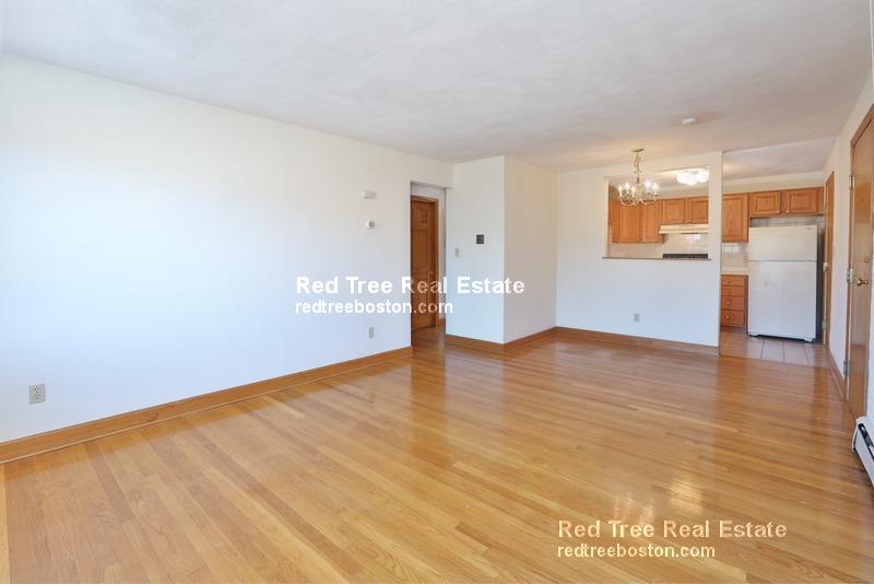 2 bed, 1 bath apartment for rent at 266 Grove St Unit 6, Auburndale — photo 3 of 8