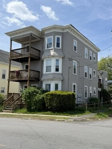 3 bed, 1 bath apartment for rent at 266 Hilldale Ave Unit 3, Haverhill — photo 1 of 8