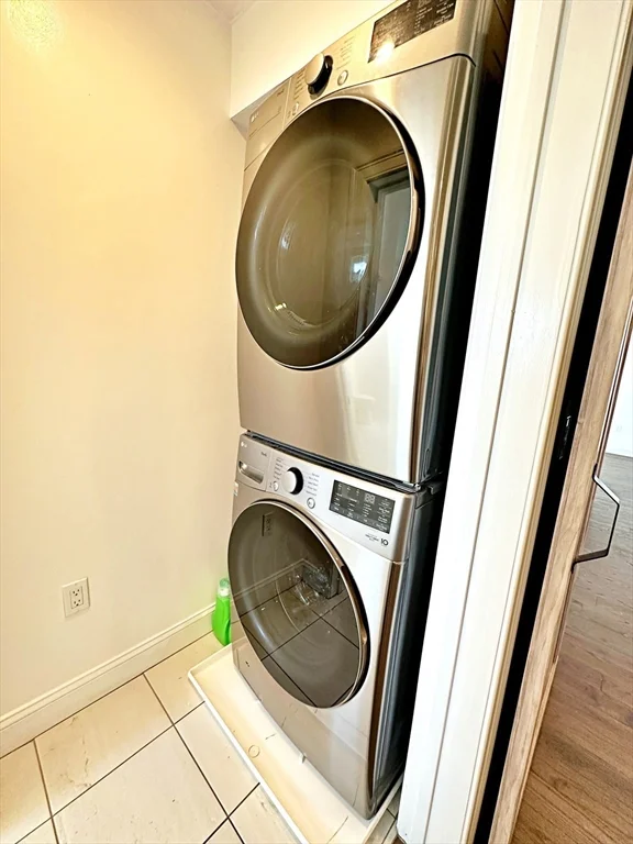 2 bed, 1 bath apartment for rent at 266 Lexington St Unit 3, East Boston — photo 21 of 29