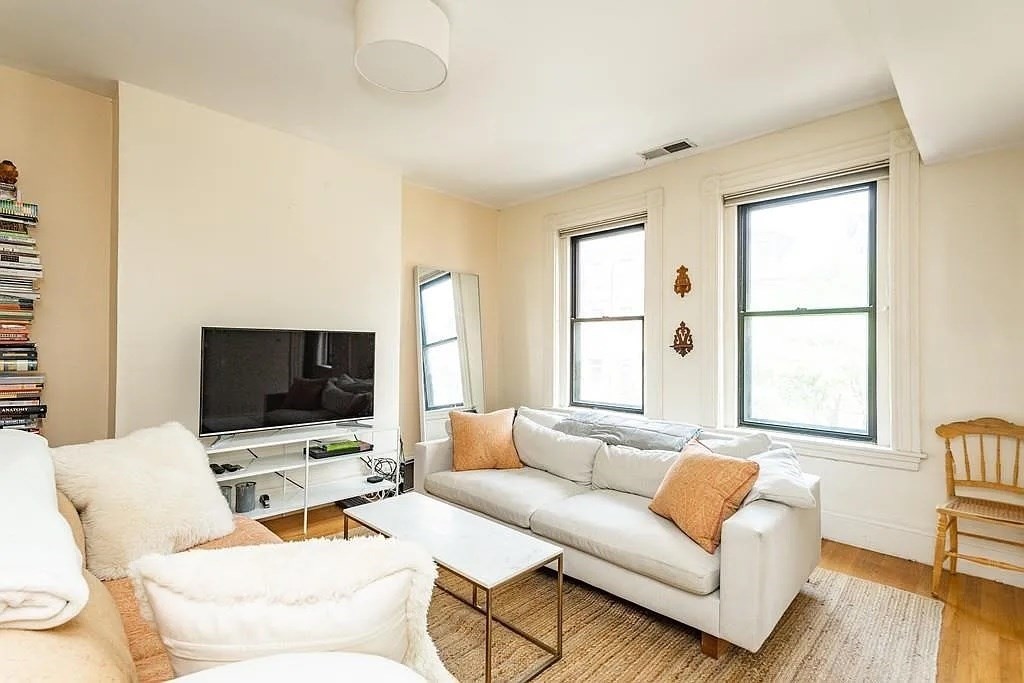 2 bed, 1 bath apartment for rent at 266 Shawmut Unit 3, South End — photo 1 of 5