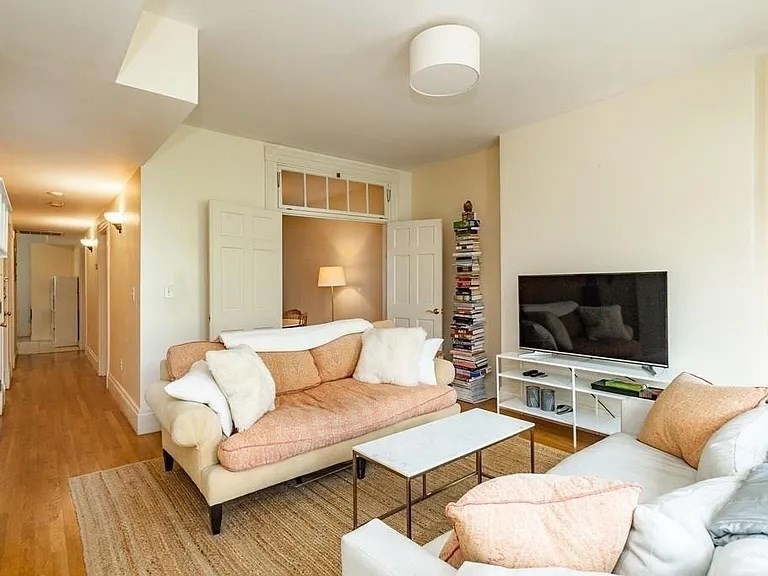 2 bed, 1 bath apartment for rent at 266 Shawmut Unit 3, South End — photo 2 of 5