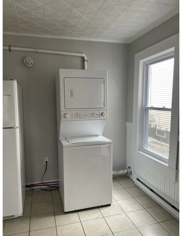 1 bed, 1 bath apartment for rent at 266 W Sixth Unit REAR, Lowell — photo 2 of 16