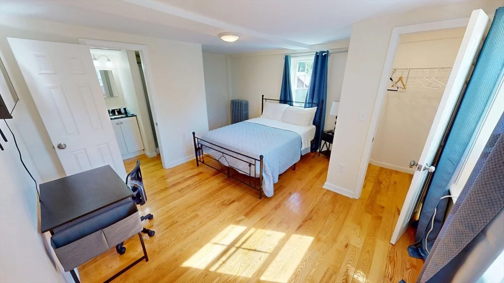 4 bed, 4+ bath apartment for rent at 266 Webster St, Worcester — photo 19 of 29