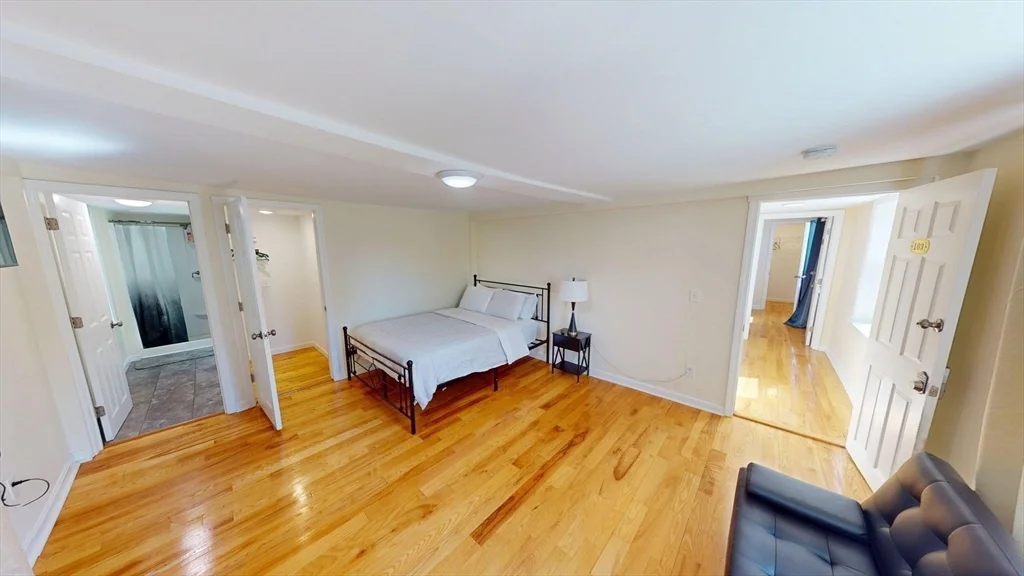 4 bed, 4+ bath apartment for rent at 266 Webster St, Worcester — photo 23 of 29
