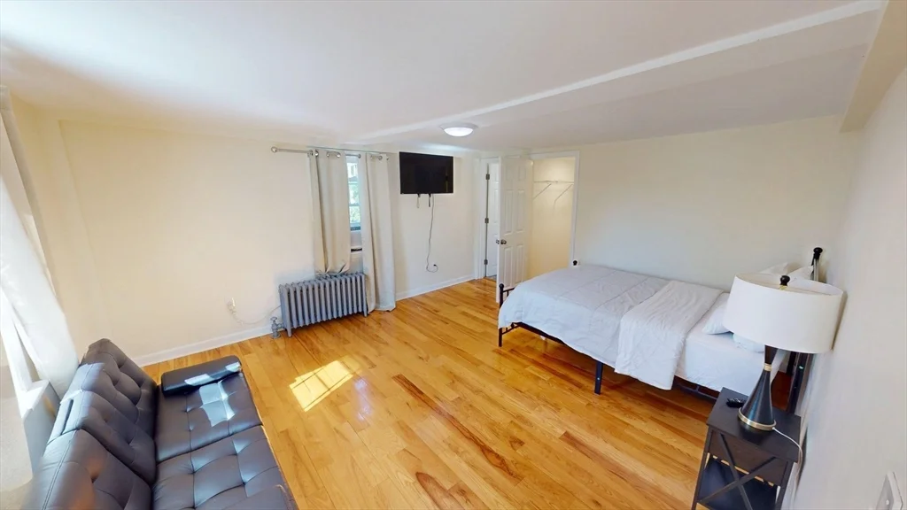 4 bed, 4+ bath apartment for rent at 266 Webster St, Worcester — photo 21 of 29