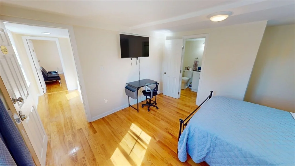 4 bed, 4+ bath apartment for rent at 266 Webster St, Worcester — photo 18 of 29