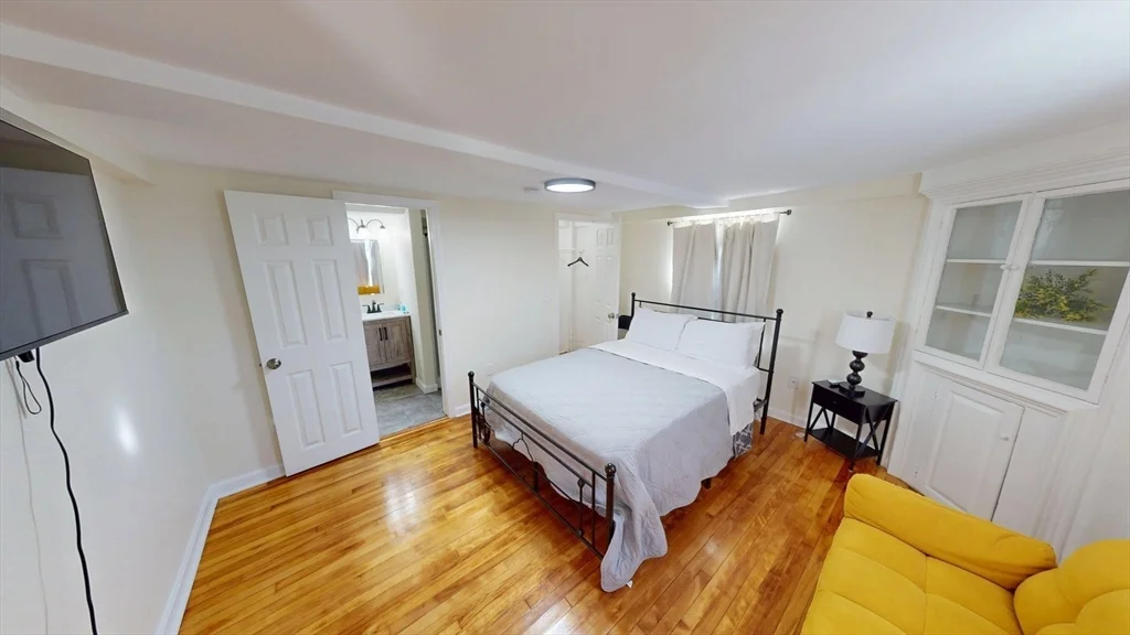 4 bed, 4+ bath apartment for rent at 266 Webster St, Worcester — photo 14 of 29