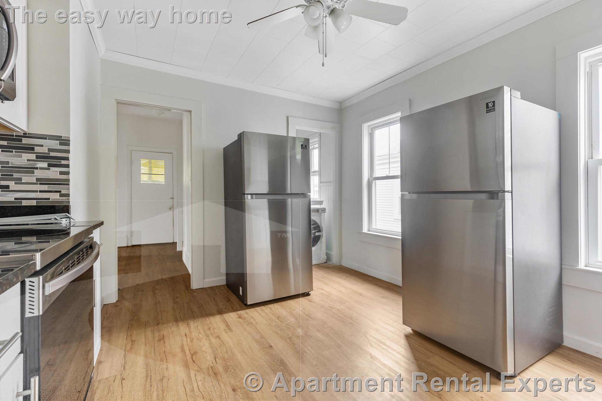 3 bed, 1 bath apartment for rent at 266 Willow Ave Unit 2, Davis Square — photo 2 of 8