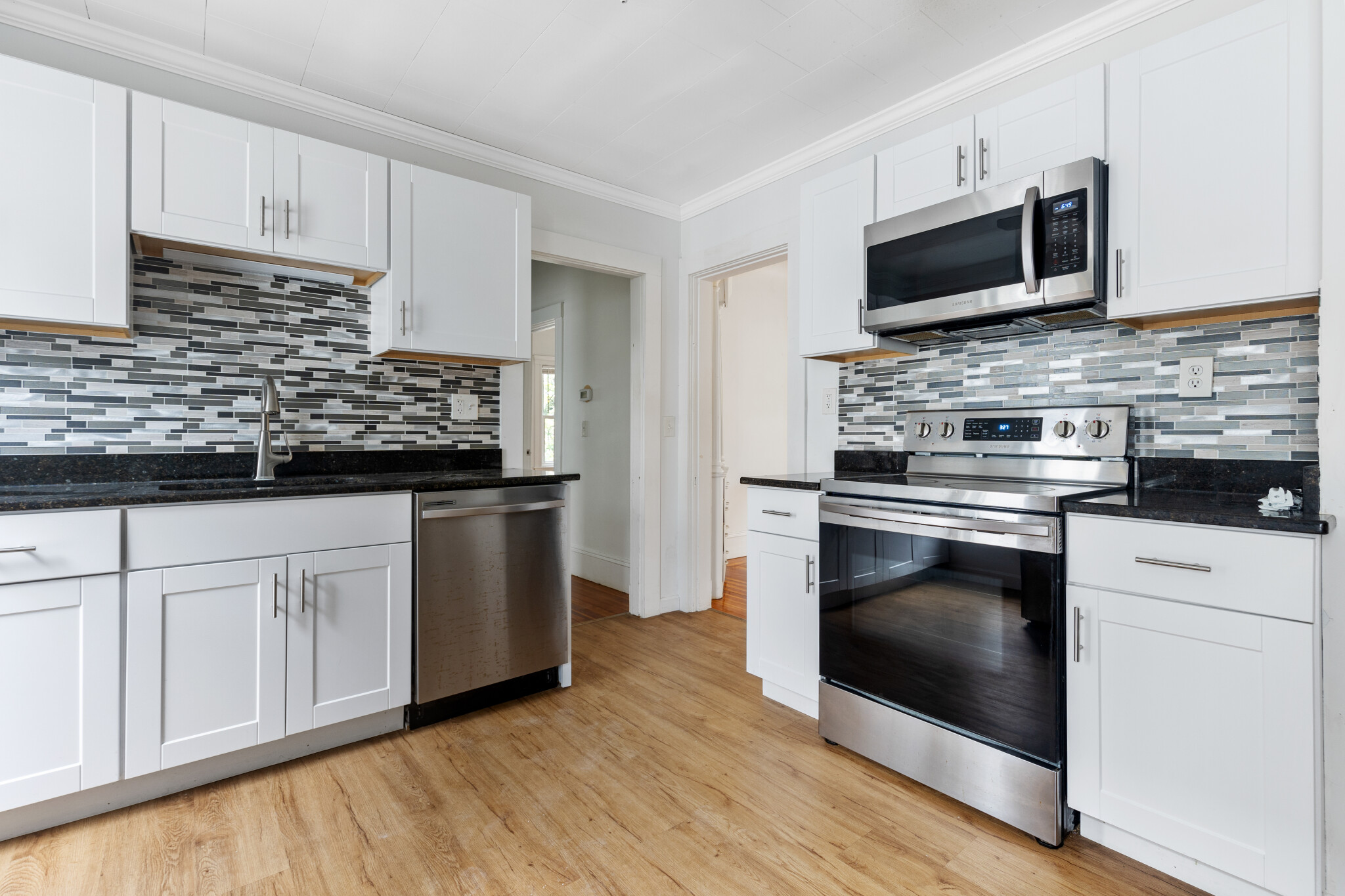 2 bed, 1 bath apartment for rent at 266 Willow Ave Unit 3, Powder House Square — photo 1 of 6