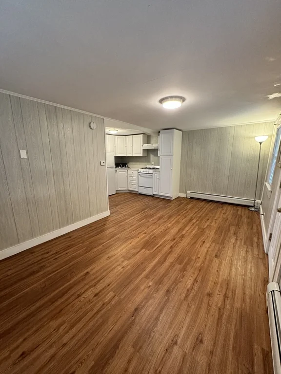 1 bed, 1 bath apartment for rent at 2667 Cranberry Hwy Unit 1A, Wareham — photo 9 of 20