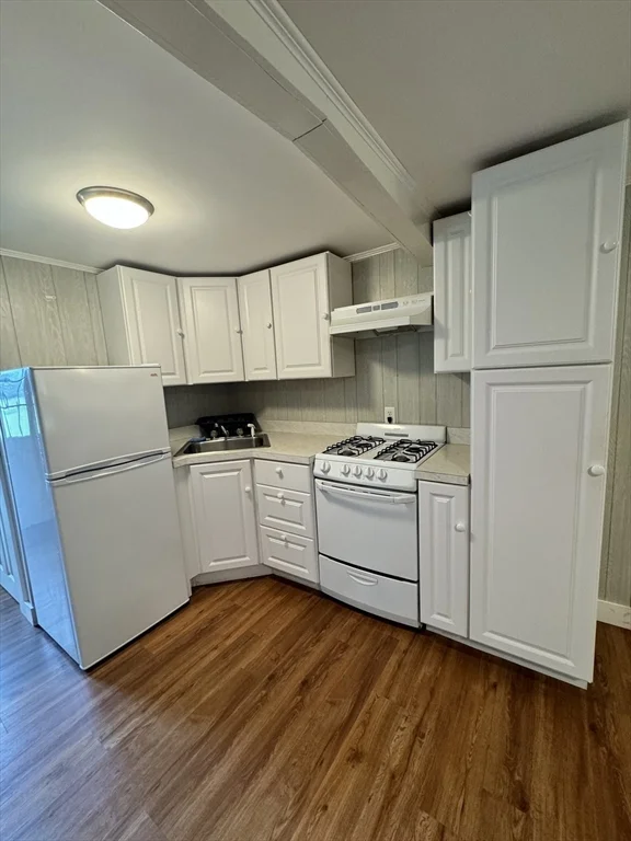 1 bed, 1 bath apartment for rent at 2667 Cranberry Hwy Unit 1A, Wareham — photo 13 of 20