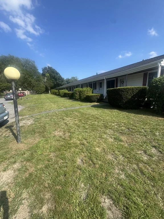 1 bed, 1 bath apartment for rent at 2667 Cranberry Hwy Unit 4, Wareham — photo 11 of 16
