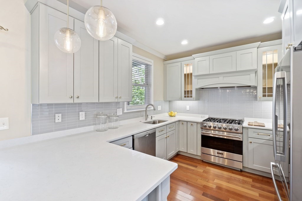 3 bed, 2 bath apartment for rent at 267 Bolton St Unit 267, South Boston — photo 1 of 18
