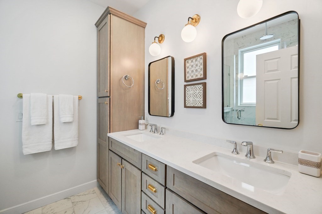3 bed, 2 bath apartment for rent at 267 Bolton St Unit 267, South Boston — photo 12 of 18