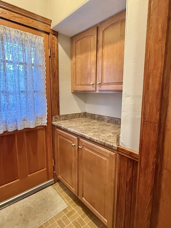 3 bed, 1 bath apartment for rent at 267 Boston Ave Unit 2, Tufts University — photo 9 of 19