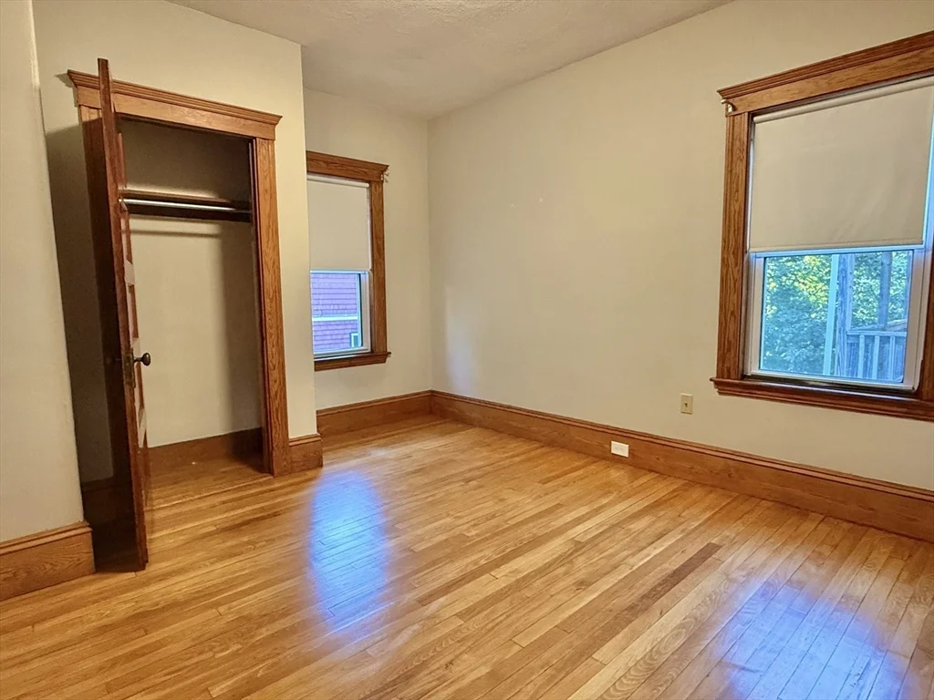 3 bed, 1 bath apartment for rent at 267 Boston Ave Unit 2, Tufts University — photo 11 of 19