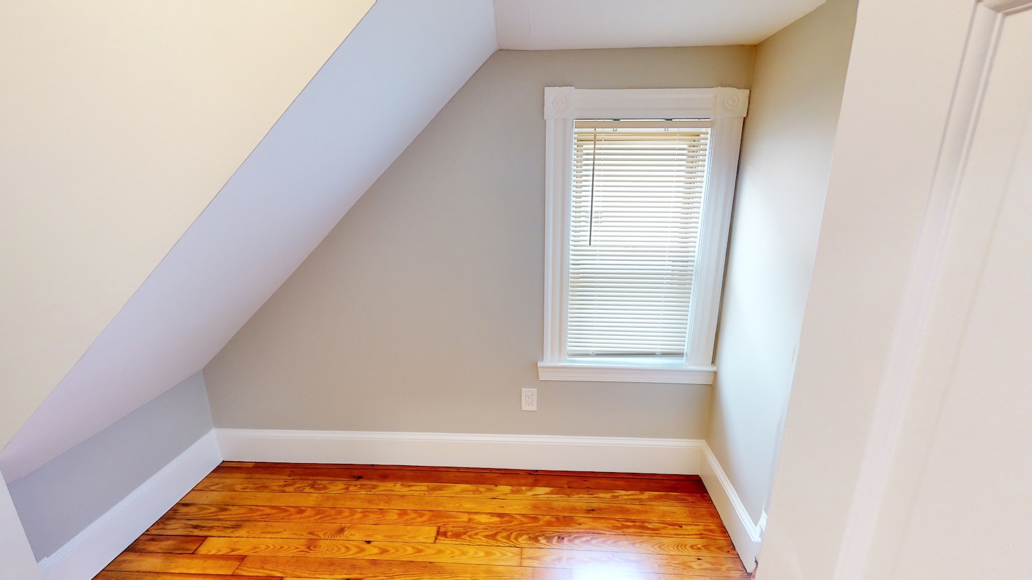 3.5 bed, 2 bath apartment for rent at 267 Cottage St Unit 1, Dorchester — photo 9 of 27