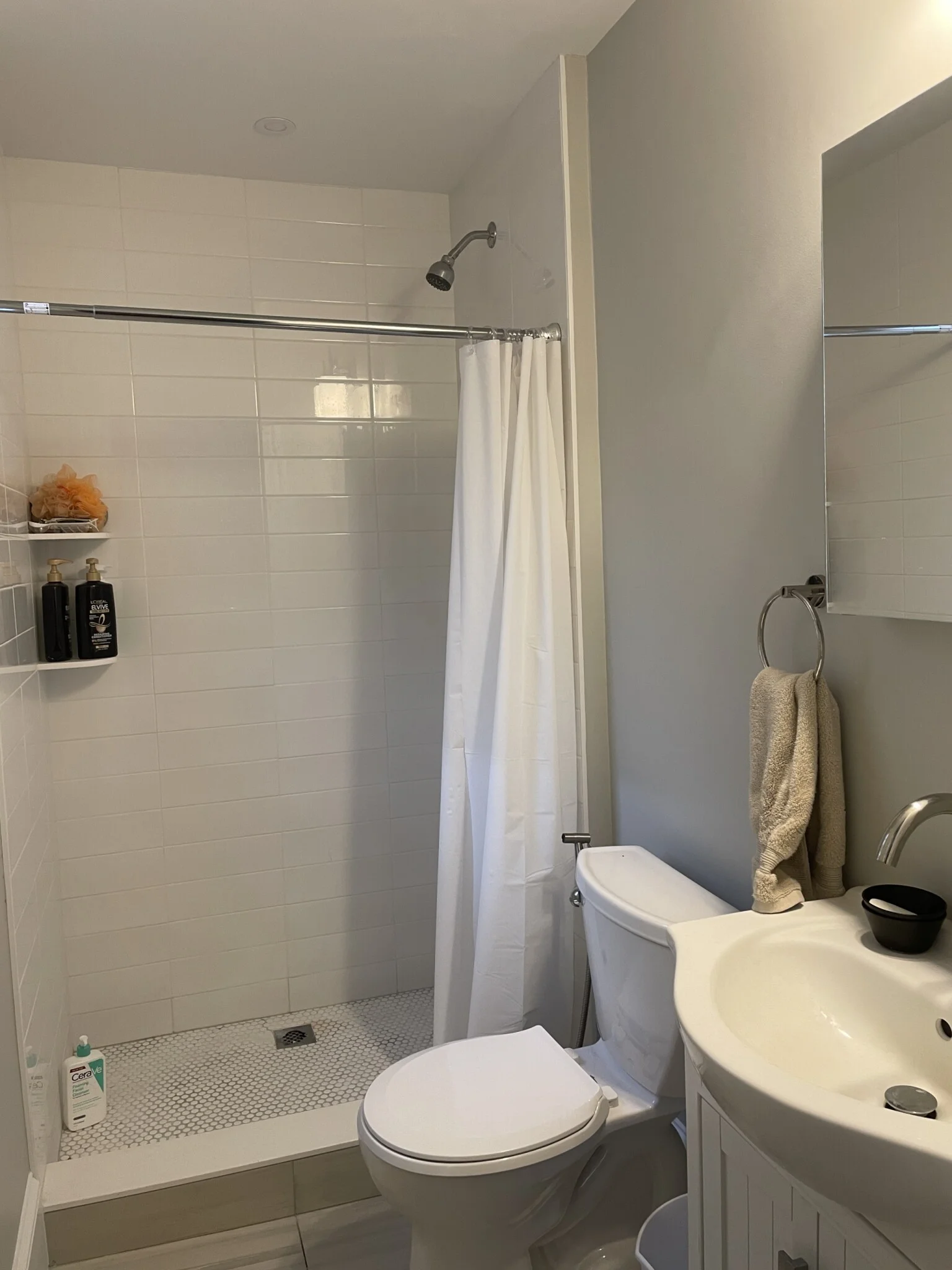 4 bed, 2 bath apartment for rent at 267 Cottage St Unit 2, Dorchester — photo 7 of 7
