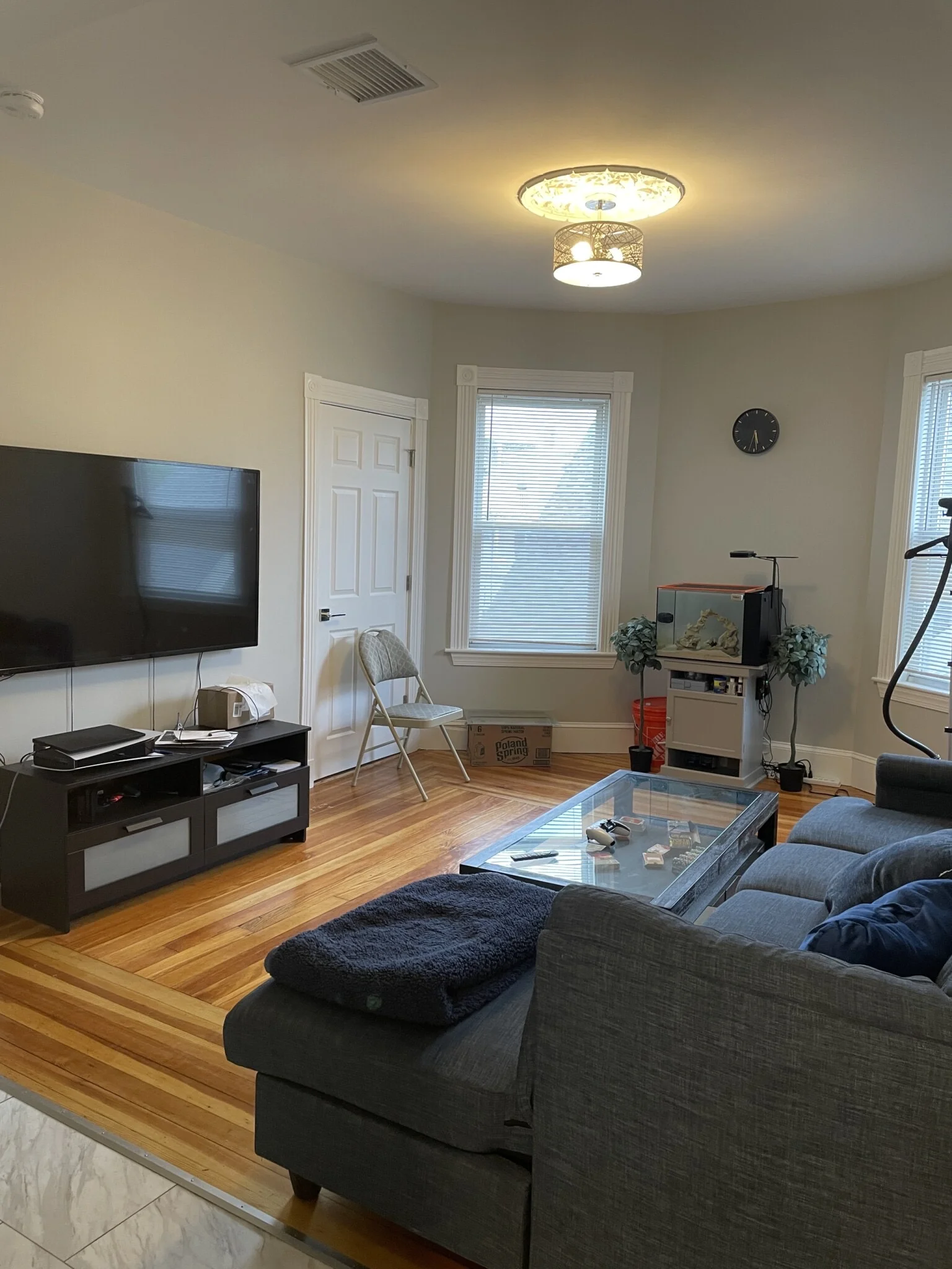 4 bed, 2 bath apartment for rent at 267 Cottage St Unit 2, Dorchester — photo 2 of 7