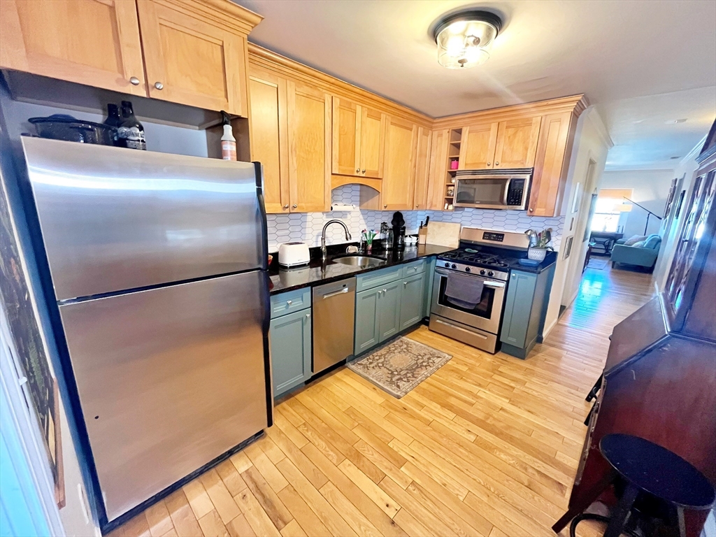 2 bed, 1 bath apartment for rent at 267 Lexington St Unit 4, East Boston — photo 6 of 22