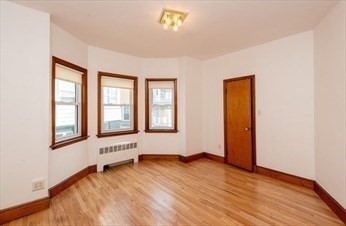 2 bed, 1 bath apartment for rent at 267 Lynn Shore Dr Unit 2, Diamond District — photo 16 of 25