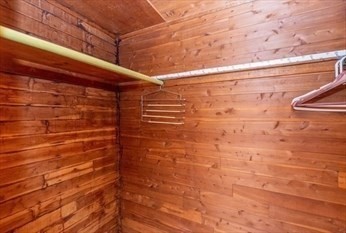 2 bed, 1 bath apartment for rent at 267 Lynn Shore Dr Unit 2, Diamond District — photo 18 of 25