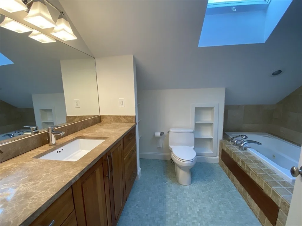 3 bed, 1.5 bath apartment for rent at 267 Norfolk St Unit 267, The Port — photo 14 of 19