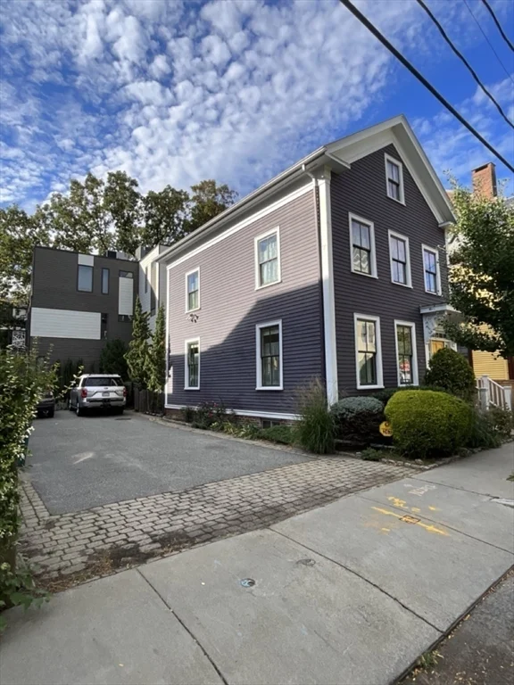 3 bed, 1.5 bath apartment for rent at 267 Norfolk St Unit 267, The Port — photo 18 of 19