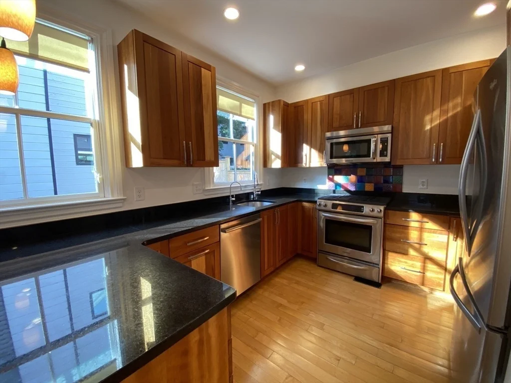 3 bed, 1.5 bath apartment for rent at 267 Norfolk St Unit 267, The Port — photo 1 of 19