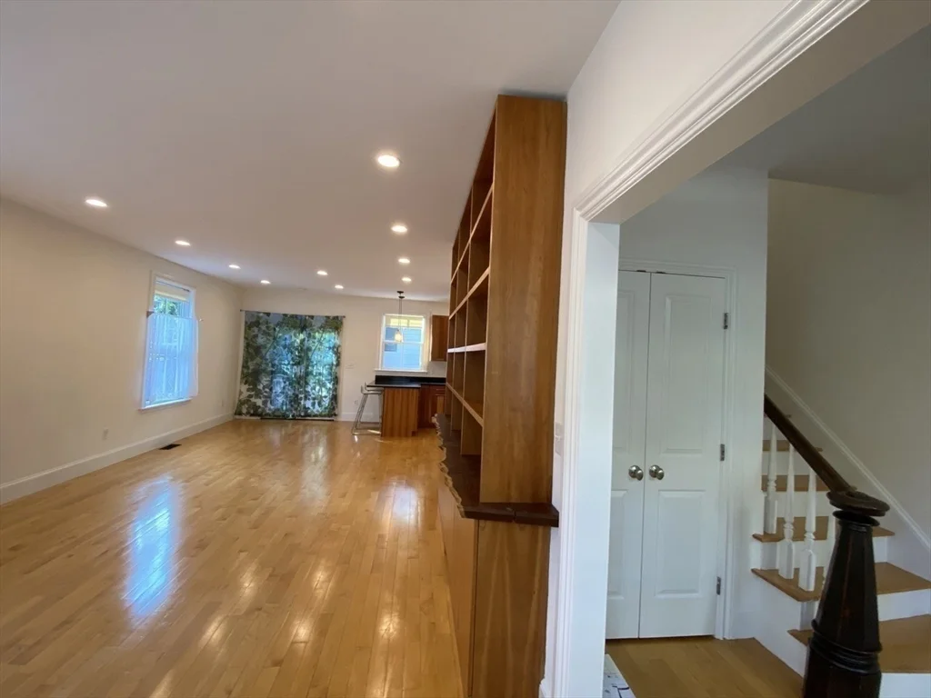 3 bed, 1.5 bath apartment for rent at 267 Norfolk St Unit 267, The Port — photo 7 of 19