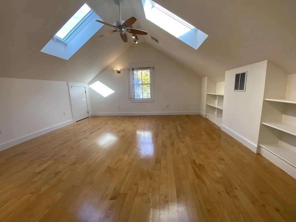 3 bed, 1.5 bath apartment for rent at 267 Norfolk St Unit 267, The Port — photo 13 of 19